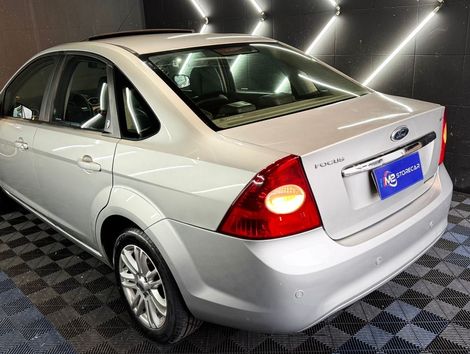 Ford Focus Ghia Sed. 2.0 16V/2.0 16V Flex Aut