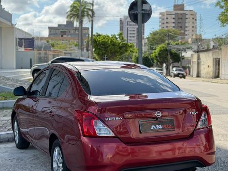 Nissan VERSA SV 1.6 16V FlexStart 4p Aut.