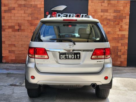 Toyota Hilux SW4 SRV D4-D 4x4 3.0 TDI Dies. Aut