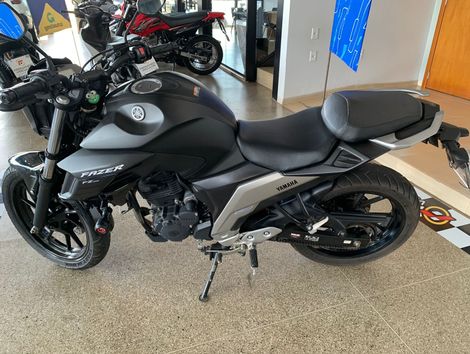 YAMAHA FZ25 250 FAZER CAPITÃ MARVEL FLEX