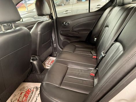 Nissan VERSA SL 1.6 16V FlexStart 4p Aut.