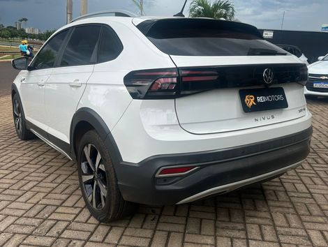 VolksWagen Nivus Highline 1.0 200 TSI Flex Aut.