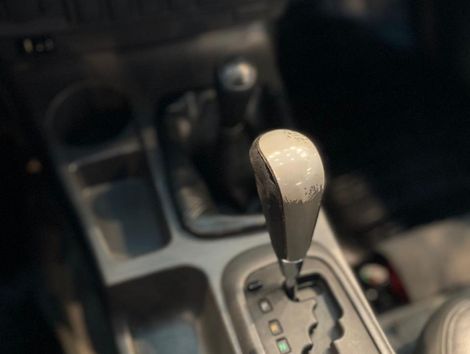 Toyota Hilux CD SRV 4x4 2.7 Flex 16V Aut.