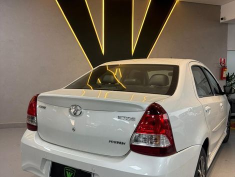 Toyota ETIOS PLATINUM Sed. 1.5 Flex 16V 4p Aut.