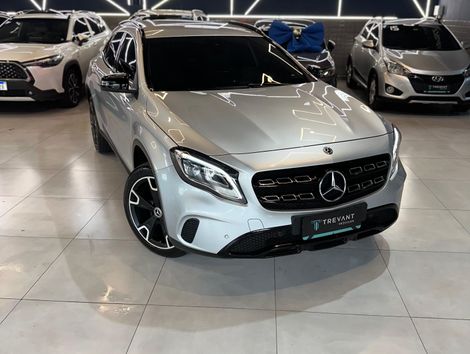 Mercedes GLA 200 Night 1.6. TB 16V Flex Aut.