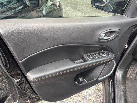 Jeep COMPASS LONGITUDE 2.0 4x4 Dies. 16V Aut.