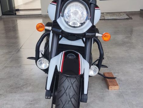 SUZUKI BOULEVARD M1800R B.O.S.S.