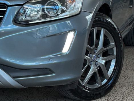 Volvo XC 60 T-5 MOMENTUM 2.0 245cv FWD 5p