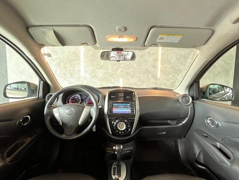 Nissan VERSA SL 1.6 16V FlexStart 4p Aut.