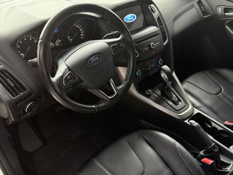 Ford Focus 2.0 16V/SE/SE Plus Flex 5p Aut.