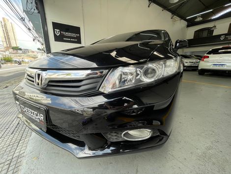 Honda Civic Sedan LXS 1.8/1.8 Flex 16V Mec. 4p