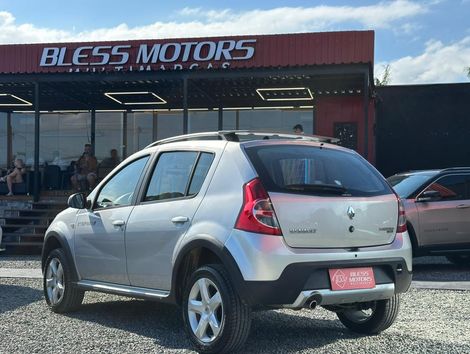 Renault SANDERO STEPWAY Hi-Flex 1.6 16V 5p