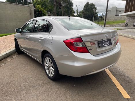 Honda Civic Sedan LXR 2.0 Flexone 16V Aut. 4p