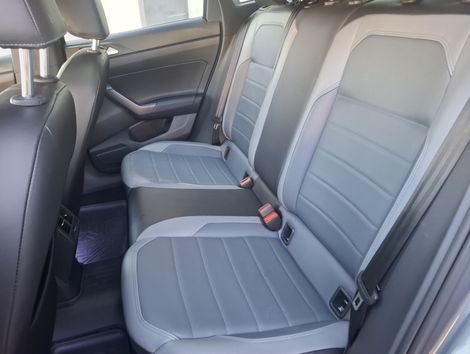 VolksWagen Nivus Highline 1.0 200 TSI Flex Aut.