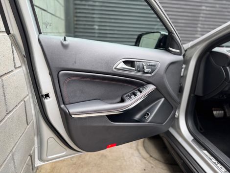 Mercedes GLA 45 AMG 4MATIC 2.0 Turbo Aut.