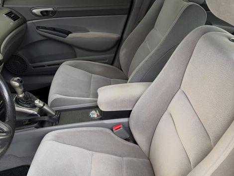 Honda Civic Sedan LXS 1.8/1.8 Flex 16V Mec. 4p