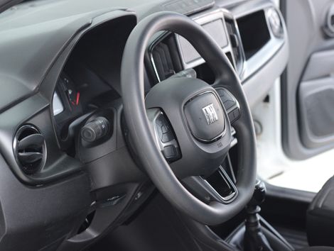 Fiat Strada Freedom 1.3 Flex 8V  CS Plus