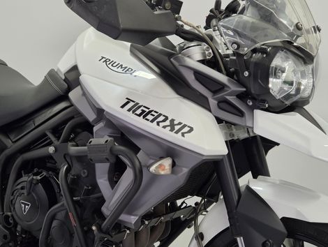 TRIUMPH TIGER 800 XR