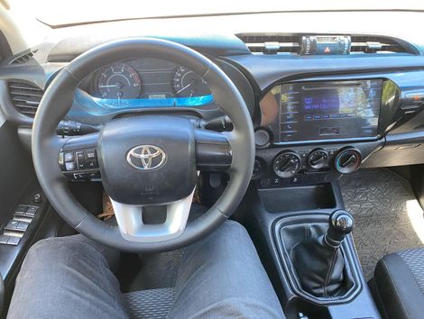 Toyota Hilux CD SRX 4x4 2.8 TDI 16V Diesel Aut.