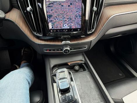Volvo VOLVO XC60 T-8 UTIMATR 2.0 HÍBRIDO AWD AUTOMÁTICA 2023 COM TETO SOLAR