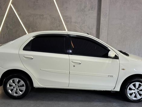 Toyota ETIOS XS Sedan1.5 Flex 16V 4p Mec.