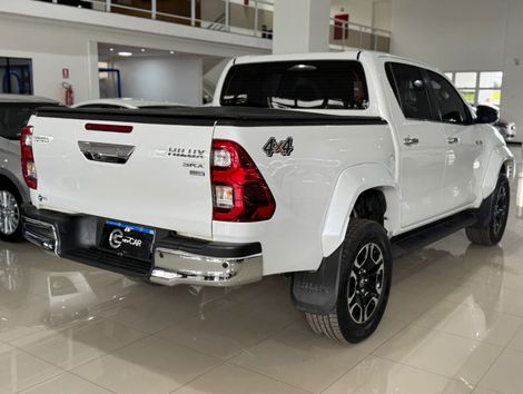 Toyota Hilux CD SRX Plus 4x4 2.8 TDI Die. Aut.