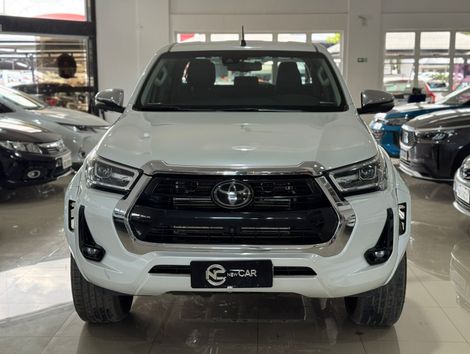 Toyota Hilux CD SRX Plus 4x4 2.8 TDI Die. Aut.