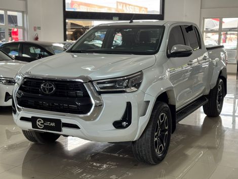 Toyota Hilux CD SRX Plus 4x4 2.8 TDI Die. Aut.