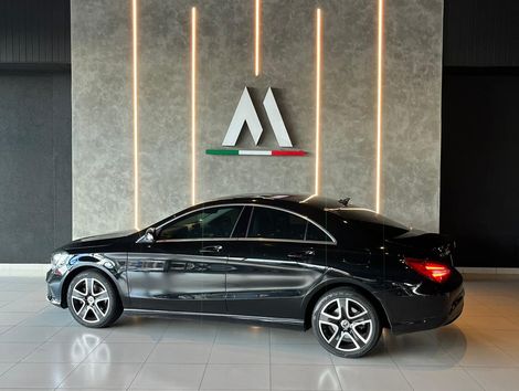 Mercedes CLA-180 1.6 16V 122cv Aut.