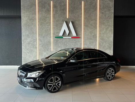 Mercedes CLA-180 1.6 16V 122cv Aut.