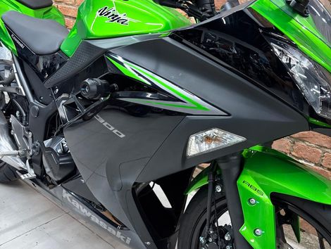 KAWASAKI NINJA 300