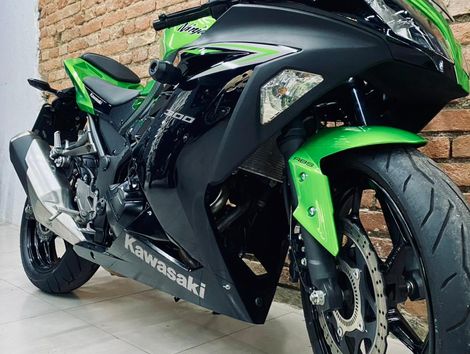 KAWASAKI NINJA 300