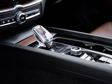 Volvo XC 60 T-8 INSCRIPTION 2.0 (Híbrido)