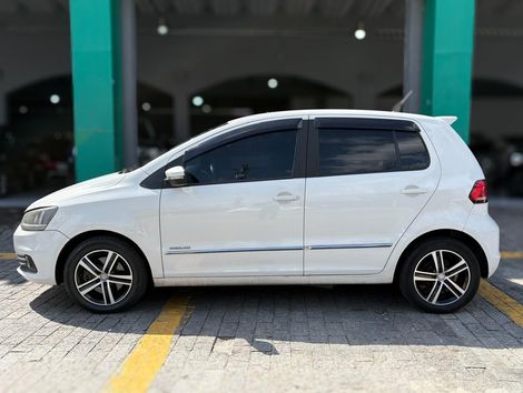 VolksWagen Fox Highline1.6 Flex 16V 5p