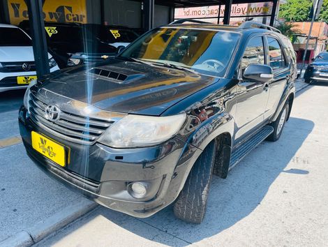 Toyota Hilux SW4 SRV D4-D 4x4 3.0 TDI Dies. Aut