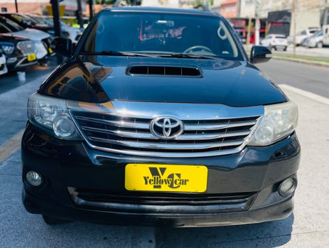 Toyota Hilux SW4 SRV D4-D 4x4 3.0 TDI Dies. Aut