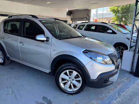 Renault SANDERO STEPWAY Hi-Flex 1.6 16V 5p Aut.