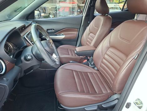 Nissan KICKS SL 1.6 16V FlexStar 5p Aut.