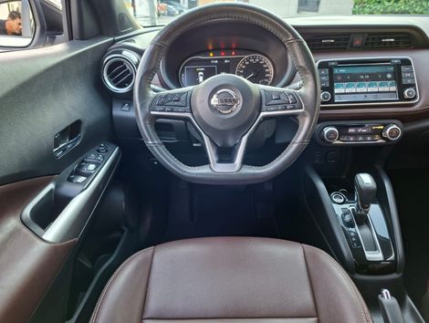Nissan KICKS SL 1.6 16V FlexStar 5p Aut.
