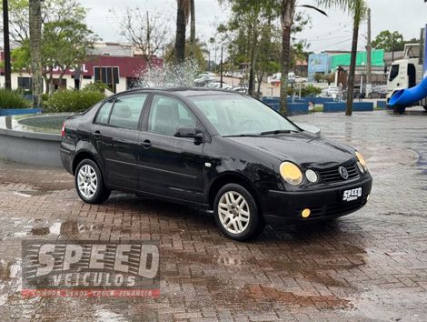 VolksWagen Polo Sedan 1.6 Mi Total Flex 8V 4p