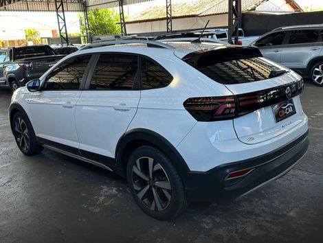 VolksWagen Nivus Highline 1.0 200 TSI Flex Aut.