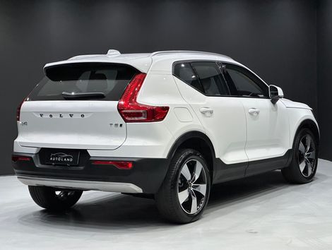 Volvo XC 40 T-5 MOMENTUM 2.0 252cv AWD