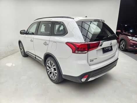 Mitsubishi OUTLANDER 2.0 16V 160cv Aut.