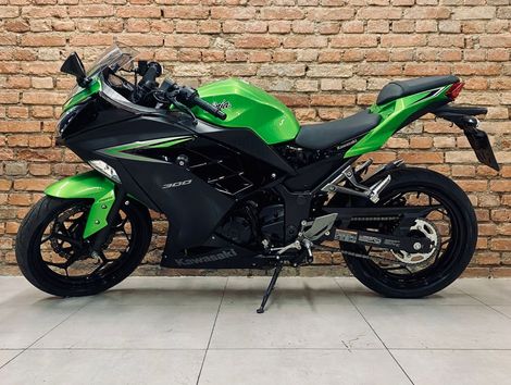 KAWASAKI NINJA 300