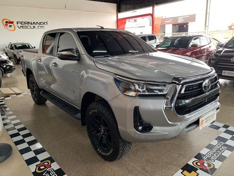 Toyota Hilux SW4 SRX 4x4 2.8 TDI 16V Dies. Aut.