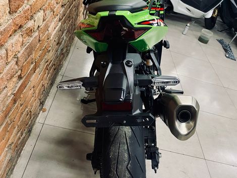KAWASAKI NINJA ZX-4R