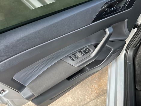 VolksWagen VIRTUS TSI 1.0 Flex 12V 4p Mec.