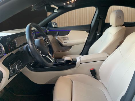 Mercedes CLA-250 2.0 16V TB Aut.