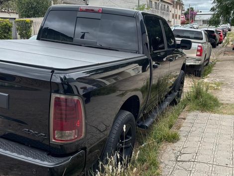 RAM 2500 LARAM. 6.7 NIGHT ED. TB CD 4x4 Die.