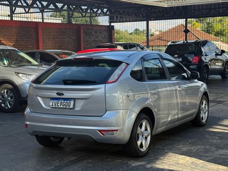 Ford Focus 1.6 S/SE/SE Plus Flex 8V/16V  5p